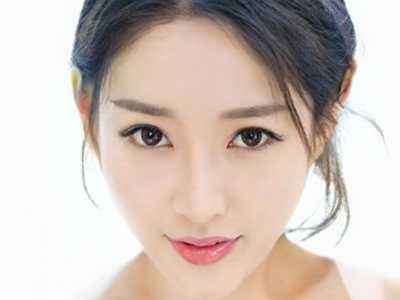 埋线双眼皮手术费用解析:选择正规医院与术后护理要点